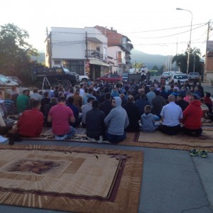 kuzey- mitrovica - namaz