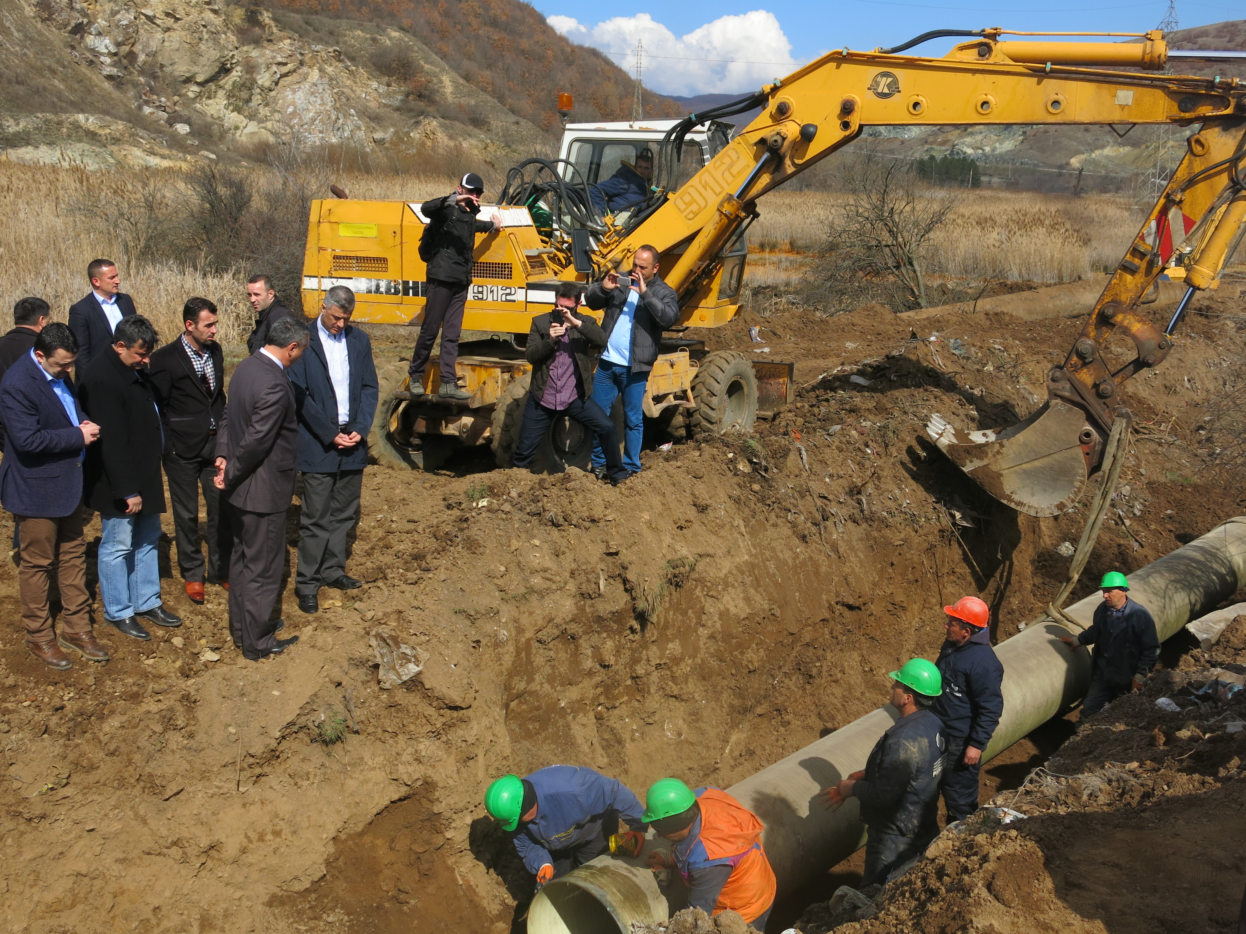 BAŞBAKAN THAÇİ KİŞNİÇA’DAKİ ÇALIŞMALARI YERİNDE İZLEDİ