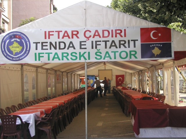 MEHMETÇİK’TEN İFTAR ÇADIRI