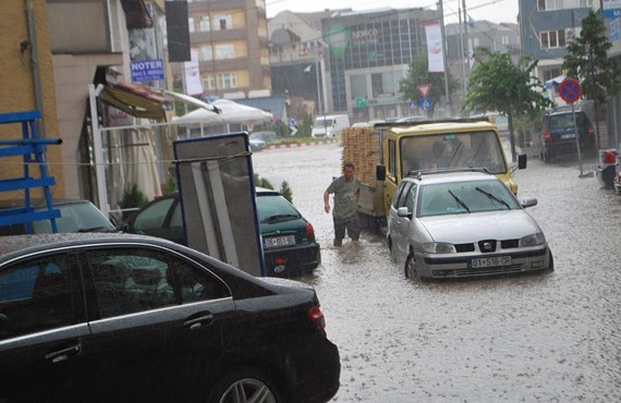 GİLAN VE VIÇITIRIN SULAR ALTINDA KALDI