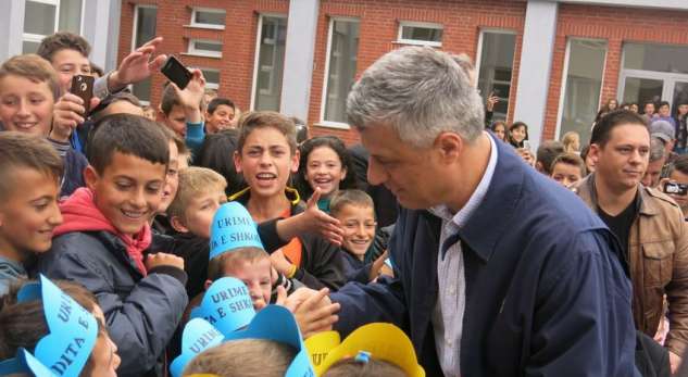 BAŞBAKAN THAÇİ’DEN  ÖĞRENCİ VE ÖĞRETMENLERE KUTLAMA