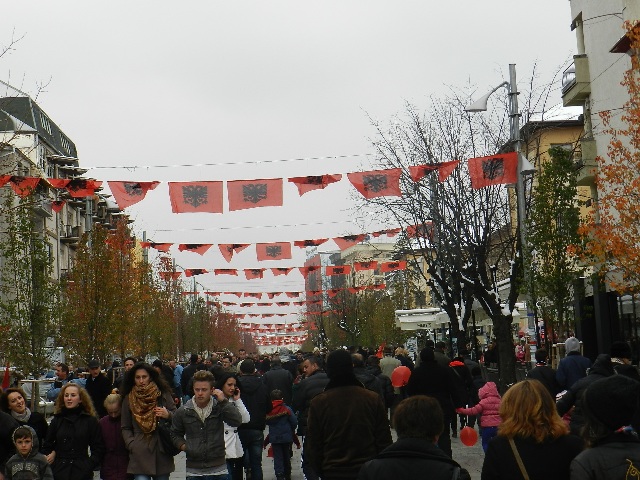 DÜNYADAKİ ARNAVUTLARIN SAYISI ARAŞTIRILIYOR