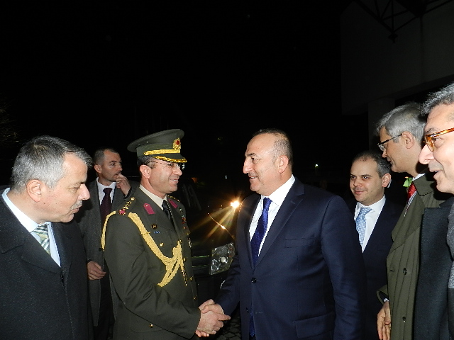 TÜRKİYE DIŞİŞLERİ BAKANI ÇAVUŞOĞLU TİRAN’DA (VİDEO)