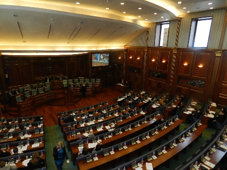 İKTİDAR PARTİLERİ ANLAŞMAYI DESTEKLEDİ, MUHALEFET YERDEN YER VURDU