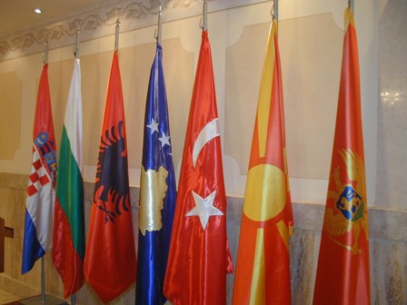 KOSOVA BATI BALKANLAR KONFERANSI’NA EVSAHİPLİĞİ YAPIYOR