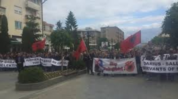 DRENİTSA GRUBU ÜYELERİNE VERİLEN HAPİS CEZALARI PROTESTO EDİLDİ