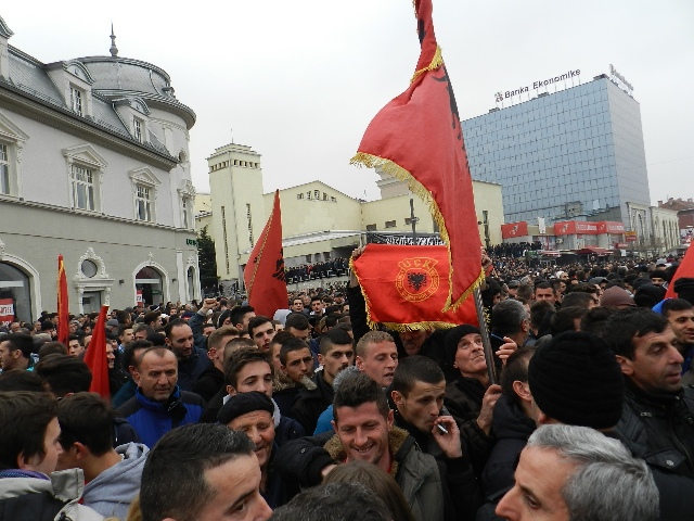 GAZİLER YARIN MEYDANLARA İNECEK