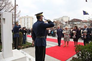 PRENS CHARLES’TEN KAYIP AİLELERİNE DESTEK