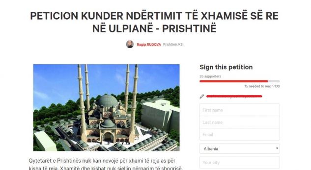 PRİŞTİNE’DE CAMİ YAPIMINA KARŞI İMZA KAMPANYASI BAŞLATTILAR