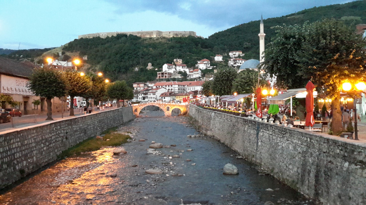 TUTUKLANAN DARBECİ KOMUTANLARDAN BAZILARI KOSOVA’DA GÖREV YAPMIŞ