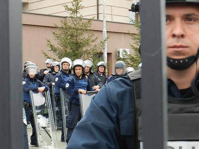 POLİSTEN  PROTESTO PLANI