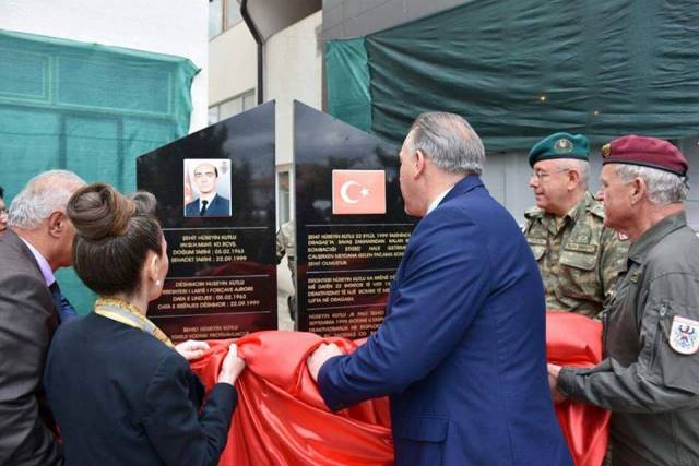 KOSOVA’DA ŞEHİT DÜŞEN KIDEMLİ BAŞÇAVUŞ HÜSEYİN KUTLU ANILDI