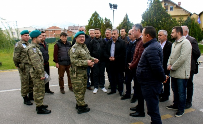 KOSOVA’DAKİ TÜRK ASKERLERİNE ZİYARET