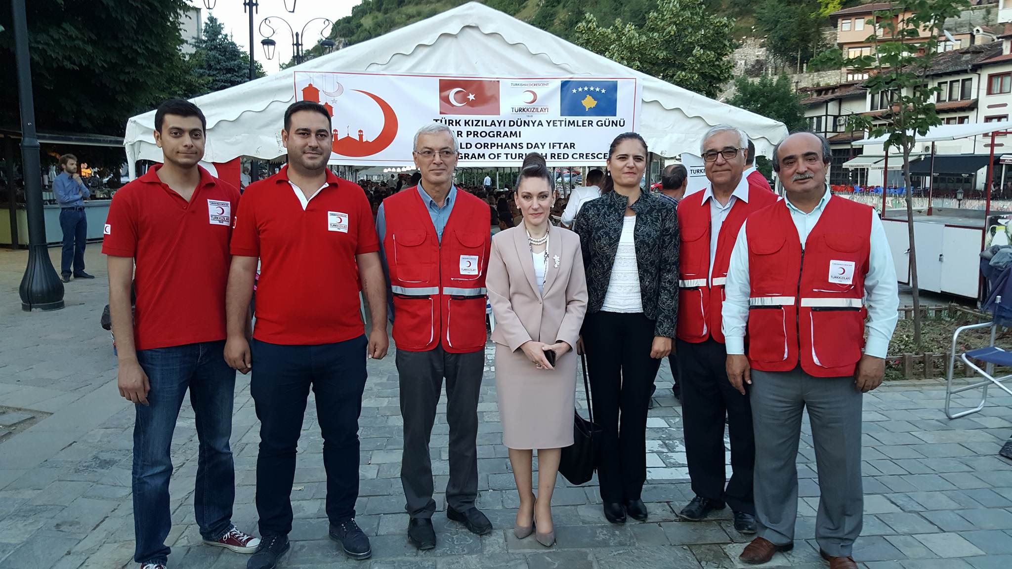 PRİZREN’DE KIZILAY İFTAR SOFRASI