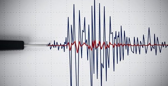 ARNAVUTLUK’TA DEPREM OLDU, KOSOVA’DA DA HİSSEDİLDİ