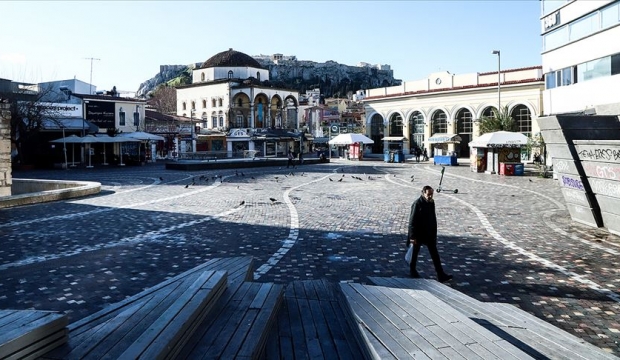 YUNANİSTAN’DA SOKAĞA ÇIKMA YASAĞI UYGULANACAK