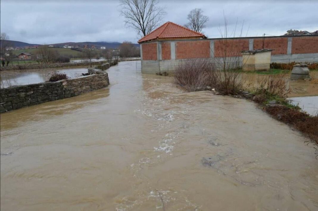 KOSOVA İÇİN SEL UYARISI