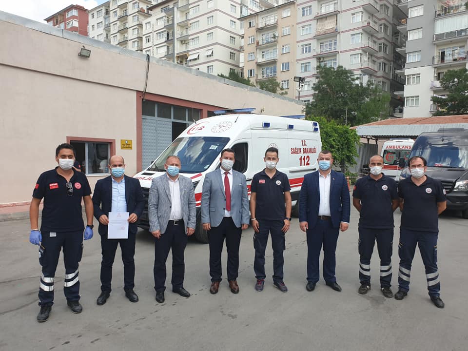 MAMUŞA’YA HİBE EDİLEN TAM DONANIMLI AMBULANS, KRASNİÇ TARAFINDAN TESLİM ALINDI