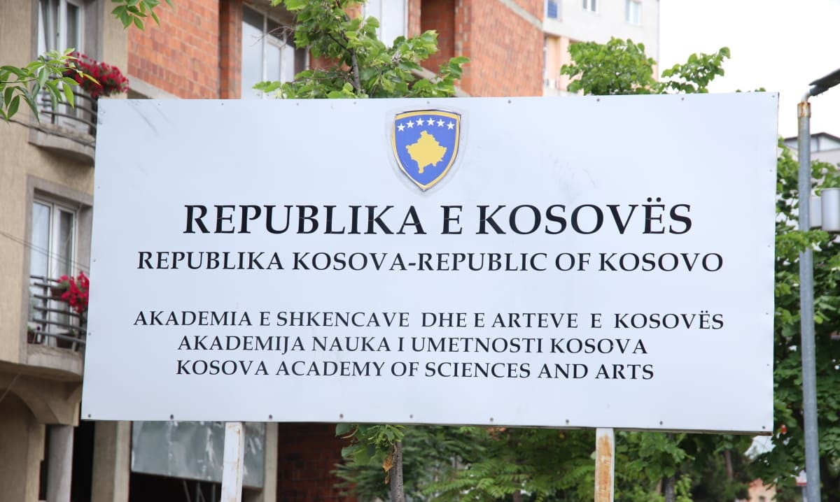 KOSOVA BİLİM VE SANAT AKADEMİSİ UYARDI