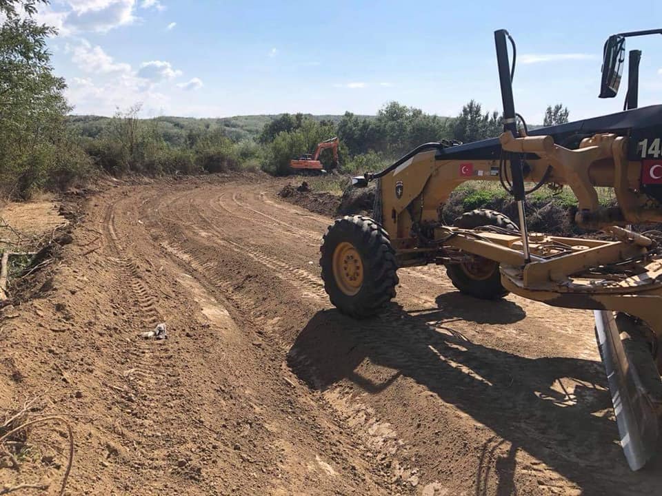 MAMUŞA’DA TARIM YOLLARI DÜZENLENME ÇALIŞMALARI BAŞLADI