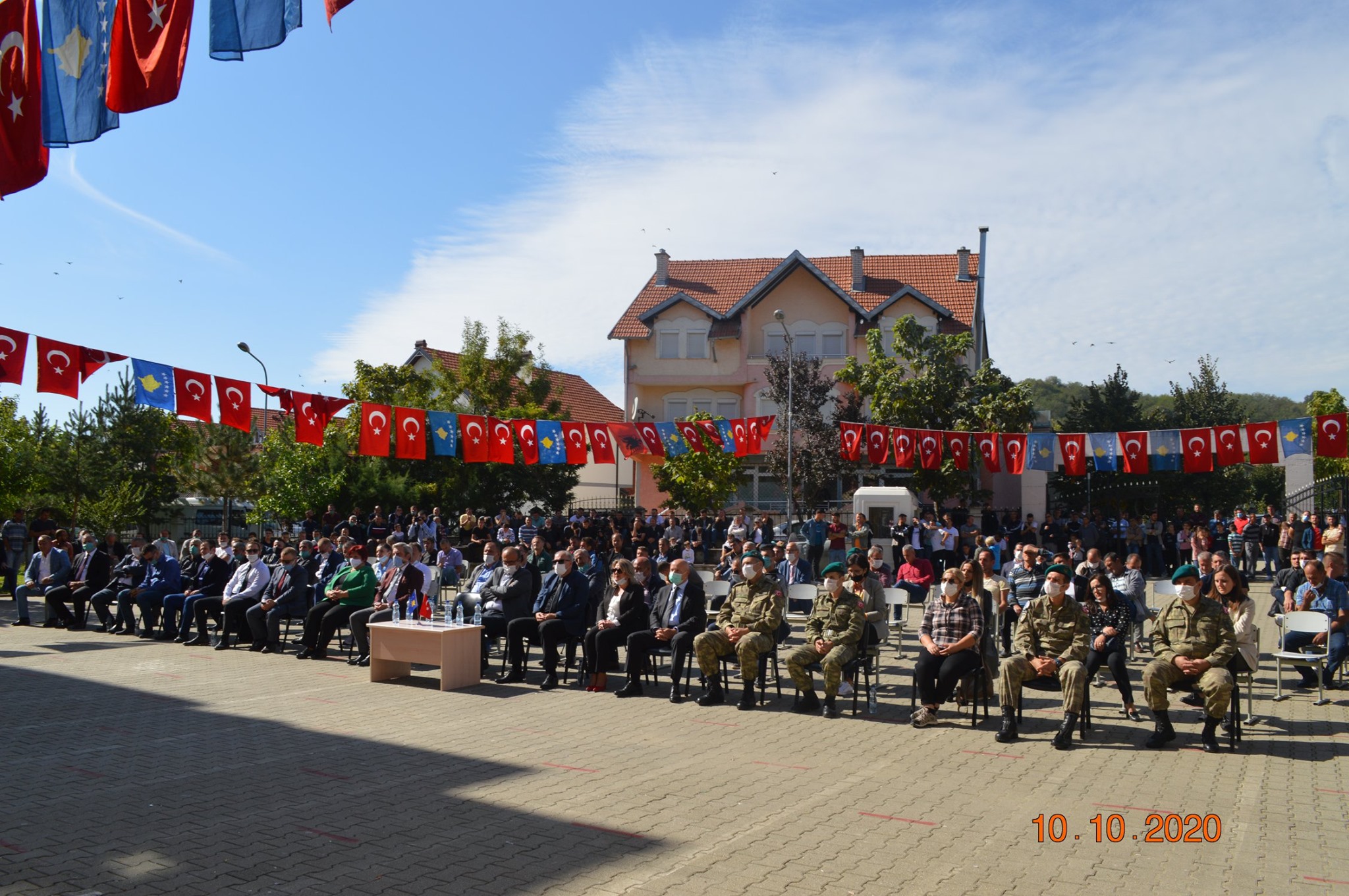 MAMUŞA’DA GELENEKSEL  DOMATES FESTİVALİ DÜZENLENDİ