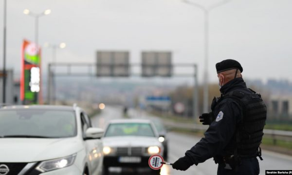 KOSOVA 11 GÜNLÜK KAPANMAYA GİDİYOR