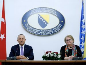 ÇAVUŞOĞLU: BOSNA HERSEK’İN KOVİD-19’LA MÜCADELESİNE DESTEĞİMİZ DEVAM EDECEK