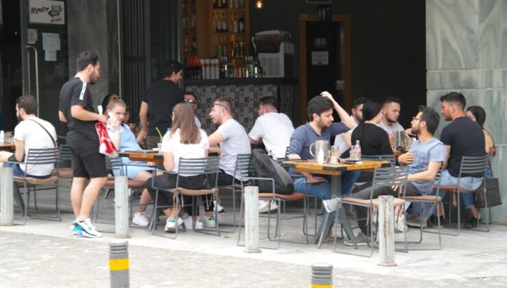 YUNANİSTAN’DA NORMALLEŞME ADIMI: KAFE VE RESTORANLAR YENİDEN AÇILDI