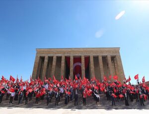 TÜRKİYE’DE “19 MAYIS” COŞKUSU