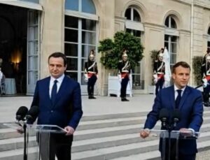 MACRON’DAN, KOSOVA VE SIRBİSTAN’A UZLAŞI ÇAĞRISI