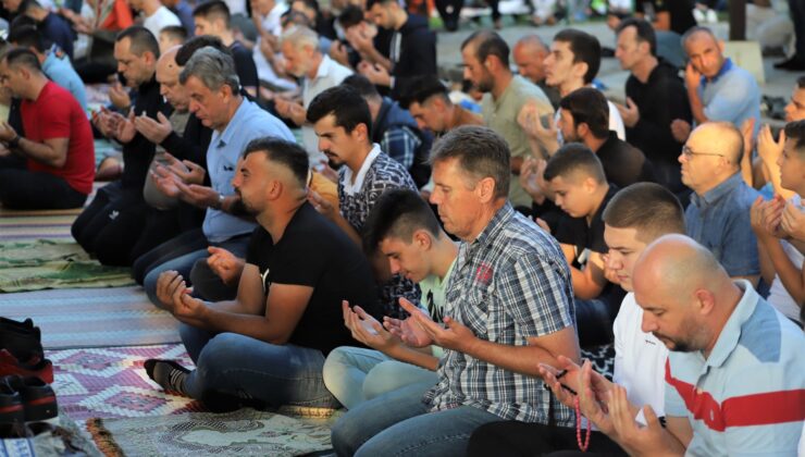 BALKANLAR’DA KURBAN BAYRAMI COŞKUYLA KARŞILANDI