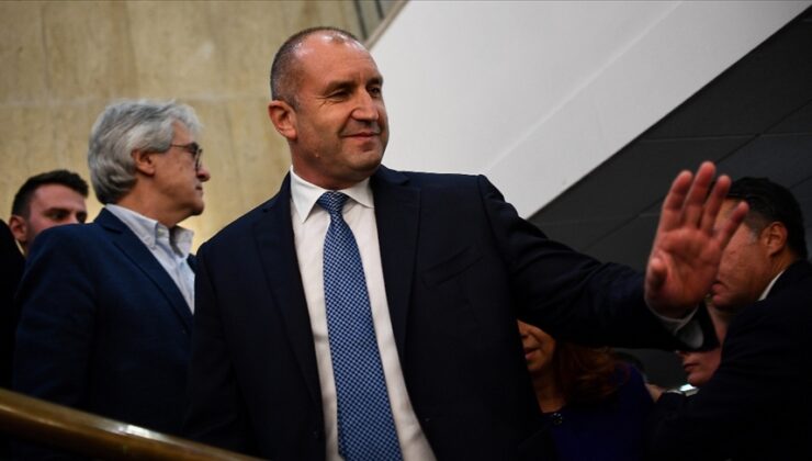 BULGARİSTAN’DA YAPILAN CUMHURBAŞKANLIĞI SEÇİMİNİ RUMEN RADEV KAZANDI