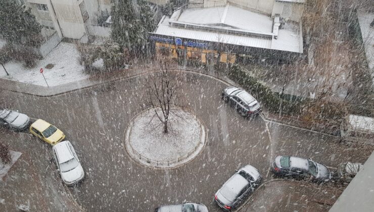 KOSOVA’DA YOĞUN KAR YAĞIŞI BAŞLADI