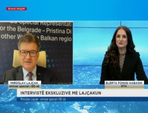 LAJÇAK: SIRBİSTAN’DAKİ SEÇİMLERİN KOSOVA’DA DA DÜZENLENMESİ İÇİN ÇÖZÜM BULUNMALI