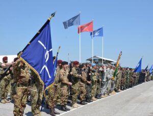 UKRAYNA KOSOVA’DAN ASKERİNİ ÇEKİYOR