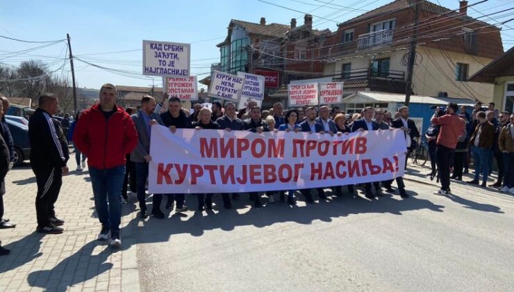 GRAÇANİTSA’DAKİ SIRPLAR BAŞBAKAN KURTİ’Yİ PROTESTO ETTİ