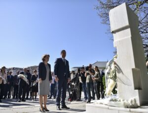 KOSOVA, KAYIP KİŞİLERİNİ ANIYOR