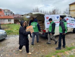 İHH KOSOVA’DA DA YETİMLERİN YARDIMINA KOŞUYOR