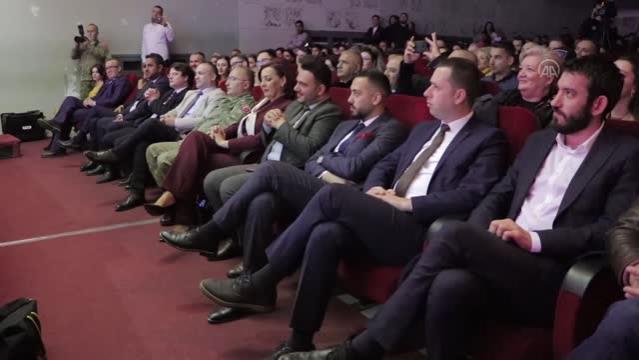 KOSOVA’DA DÜNYA ROMANLAR GÜNÜ NEDENİYLE KONSER VERİLDİ