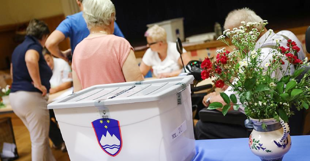 SLOVENYA’DA HALK PARLAMENTO SEÇİMLERİ İÇİN SANDIK BAŞINDA