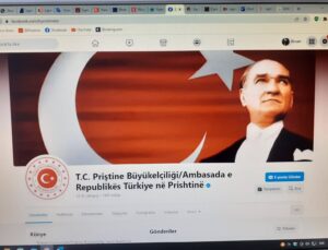 ATATÜRK’E HAKARET EDEN GEZİM KELMENDİ’YE TÜRKİYE’NİN KOSOVA BÜYÜKELÇLİĞİ’NDEN ANLAMLI YANIT