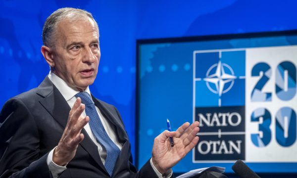 NATO’UN ÜST DÜZEY YETKİLİSİ KOSOVA’YA GELİYOR