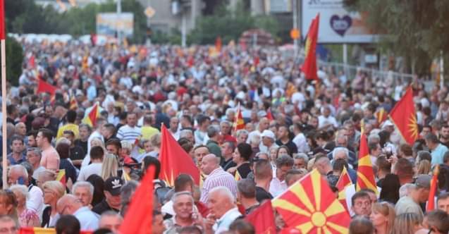 KUZEY MAKEDONYA’DA PROTESTOLAR ÜLKE GENELİNE YAYILIYOR