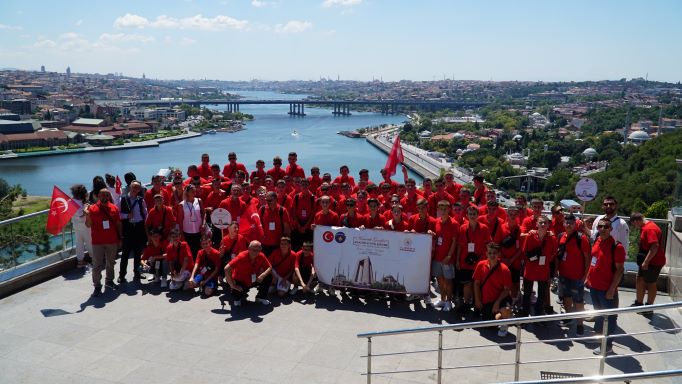 KOSOVALI ÖĞRENCİLERİN UNUTULMAZ TÜRKİYE GEZİSİ