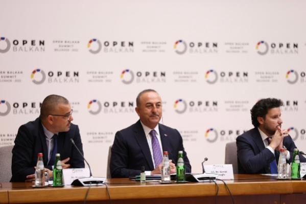 ÇAVUŞOĞLU: KOSOVA VE SIRBİSTAN’I DİYALOĞA TEŞVİK ETMEYE DEVAM EDECEĞİZ