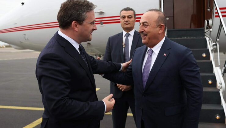 ÇAVUŞOĞLU, AÇIK BALKAN ZİRVESİ’NE KATILMAK ÜZERE BELGRAD’A GİTTİ