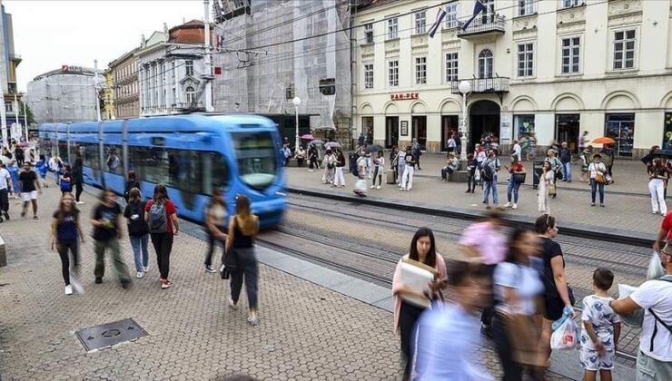 HIRVATİSTAN’IN NÜFUSU 10 YILDA YAKLAŞIK YÜZDE 10 AZALDI