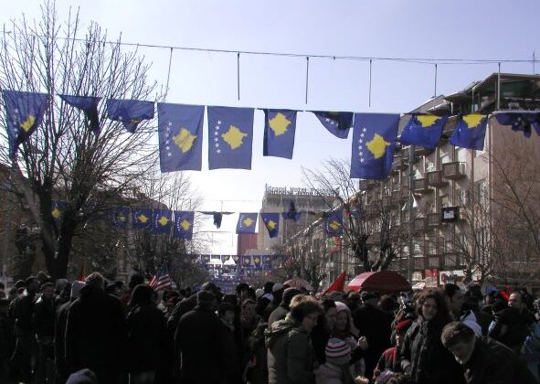 KOSOVA, BÖLGEDEKİ EN GENÇ NÜFUSA SAHİP, SIRBİSTAN YAŞLANIYOR