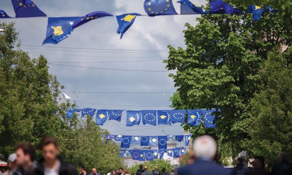 KOSOVALILARIN VİZE UMUTLARINI YÜKSELTEN GÖRÜŞME