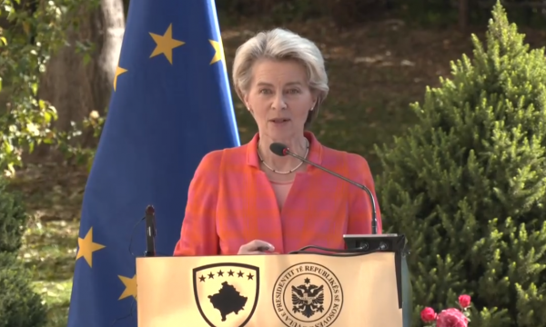 DER LEYEN: BALKAN LİDERLERİNİ BERLİN’DE GÖRMEKTEN MUTLUYUZ